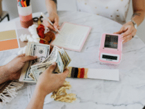 Comparatif crédit renouvelable : comment choisir un organisme fiable en ligne en 2026